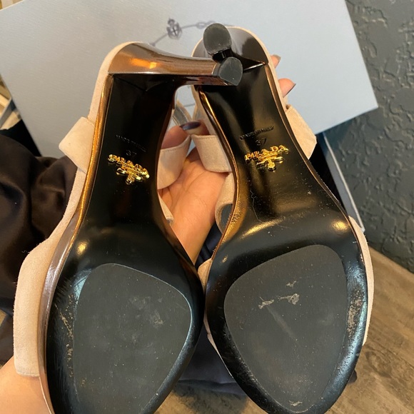Authentic Prada Nude Heels - Picture 5 of 6